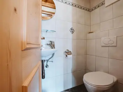 Ein Badezimmer in der Unterkunft Apartment Lena Top 1 by Interhome