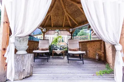 Ein Balkon oder eine Terrasse in der Unterkunft Gästehaus Waldrand Garni