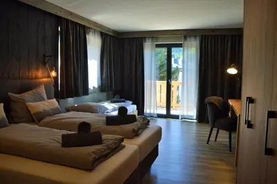 Ein Sitzbereich in der Unterkunft Herz3 Hotel Bar Restaurant Trattoria