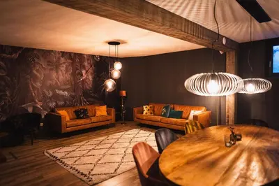 Ein Sitzbereich in der Unterkunft Herz3 Hotel Bar Restaurant Trattoria