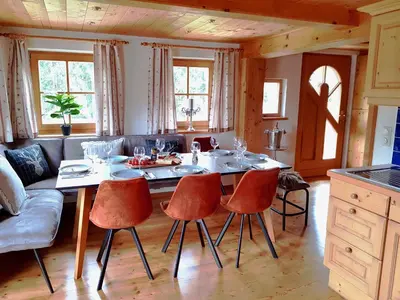 Ein Sitzbereich in der Unterkunft CHALET BELLE WILD by Belle Stay