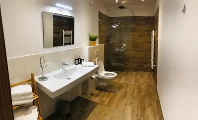 Ein Badezimmer in der Unterkunft NeuhausLiving
