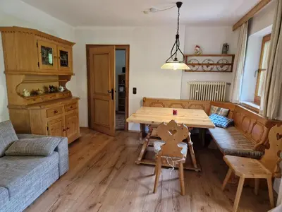 Ein Sitzbereich in der Unterkunft Haus Seeblick am See