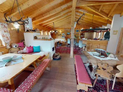 Ein Sitzbereich in der Unterkunft Chalet in Wildkogel near Ski Slopes
