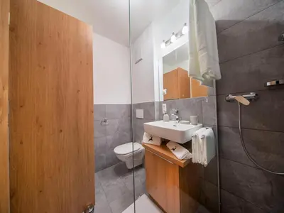 Ein Badezimmer in der Unterkunft Apartment in the heart of Neukirchen