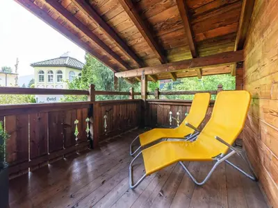 Ein Balkon oder eine Terrasse in der Unterkunft Chalets Almdorf Zillertal, Fügen