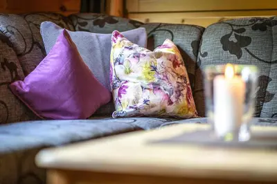 Ein Sitzbereich in der Unterkunft Chalet in Fügen near Spieljochbahn