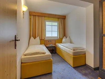 Ein Bett oder Betten in einem Zimmer der Unterkunft Apartment in Fügen near Spieljochbahn