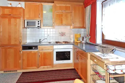 Küche/Küchenzeile in der Unterkunft Apartment in Fügen with parking space