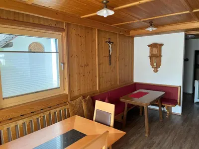 Ein Sitzbereich in der Unterkunft Apartment in Hippach near Horbergbahn