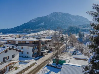 Ein allgemeiner Bergblick oder ein Berglick von der Ferienwohnung aus