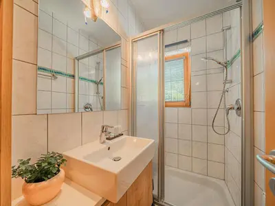 Ein Badezimmer in der Unterkunft Apartment in Brixen near Wilder Kaiser Gondola