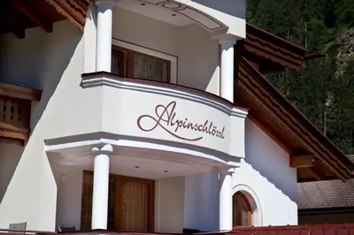 Das Gebäude in dem sich das Aparthotel befindet