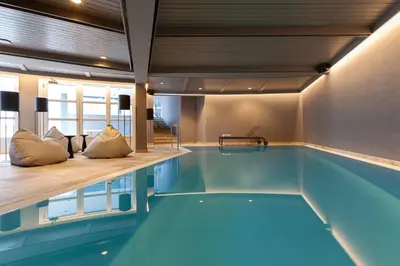 Der Swimmingpool an oder in der Nähe von ERIKA Boutiquehotel Kitzbühel