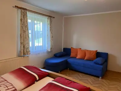 Ein Sitzbereich in der Unterkunft Apartment Bauernhof Gasteg - L by Interhome