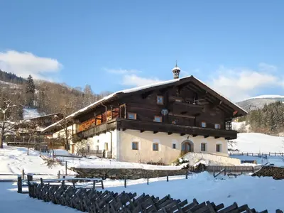 Apartment Bauernhof Gasteg - L by Interhome im Winter