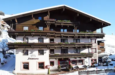 Das Gebäude in dem sich das Hotel befindet