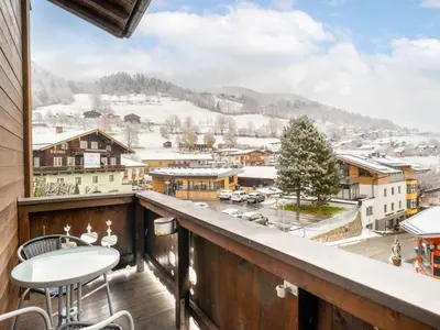 Ein allgemeiner Bergblick oder ein Berglick von der Ferienwohnung aus