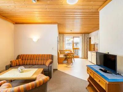 Ein Sitzbereich in der Unterkunft Apartment Vorreiter-3 by Interhome