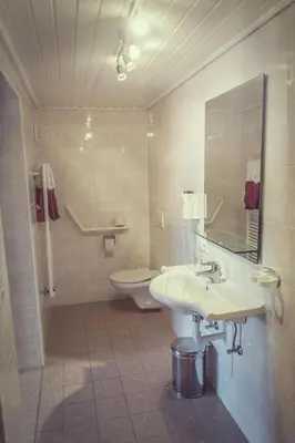 Ein Badezimmer in der Unterkunft Gasthof Pension Alpenblick