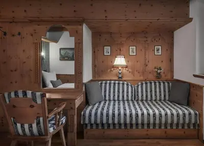 Ein Sitzbereich in der Unterkunft Hotel Goldener Greif