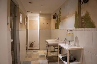 Ein Badezimmer in der Unterkunft Hotel Goldener Greif