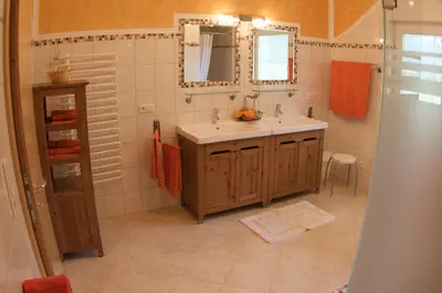 Ein Badezimmer in der Unterkunft Traum-Ferienwohnungen Wechselberger Schwendau