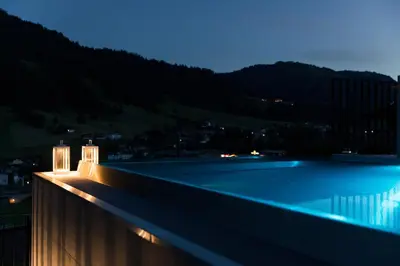 Der Swimmingpool an oder in der Nähe von GOING TRIPLE A apartments WEST