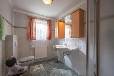 Ein Badezimmer in der Unterkunft Tuxerhof