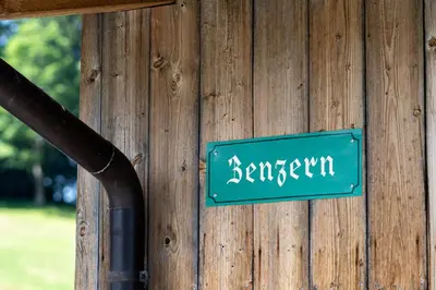 Ein Zertifikat, Auszeichnung, Logo oder anderes Dokument, das in der Unterkunft Hof Zenzern ausgestellt ist