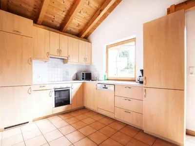 Küche/Küchenzeile in der Unterkunft Chalet in Zillertal near Ski Slopes