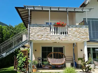 Das Gebäude in dem sich die Ferienwohnung befindet