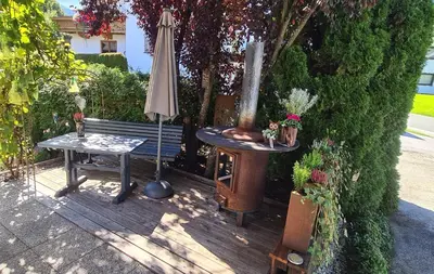 Ein Garten an der Unterkunft Ferienwohnung Huber