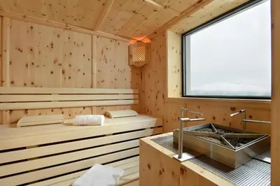 Ein Badezimmer in der Unterkunft Hotel Waldfriede - Der Logenplatz im Zillertal