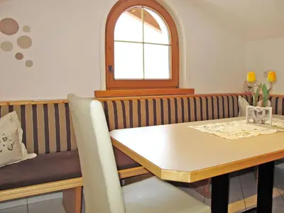 Ein Sitzbereich in der Unterkunft Apartment Unterkreuter by Interhome