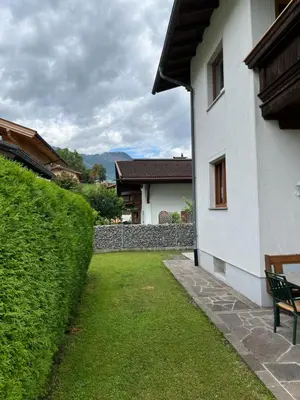 Ein Garten an der Unterkunft Ferienhaus Spitaler