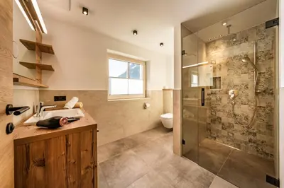 Ein Badezimmer in der Unterkunft Gästehaus Wiesengrund & Apart Sporer