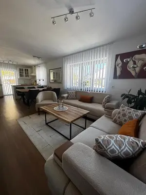 Ein Sitzbereich in der Unterkunft Haus Lärchenau