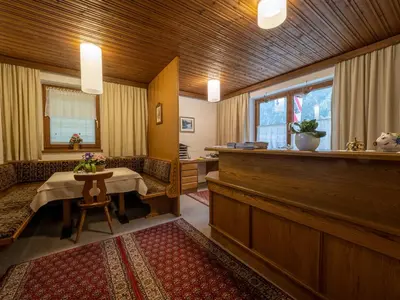 Ein Sitzbereich in der Unterkunft Brandtnerhof Betriebe