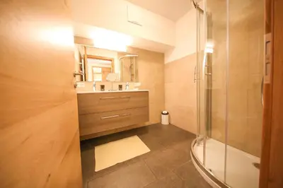 Ein Badezimmer in der Unterkunft Residence Alpin