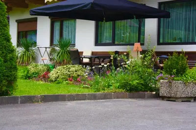 Ein Garten an der Unterkunft Ferienhaus Penz