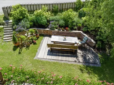 Ein Garten an der Unterkunft Bauernhof Vordermühltal