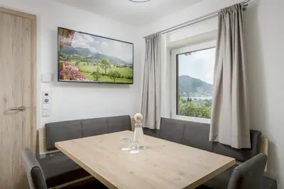 Ein allgemeiner Bergblick oder ein Berglick von der Ferienwohnung aus