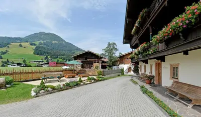 Ein allgemeiner Bergblick oder ein Berglick von der Ferienwohnung aus