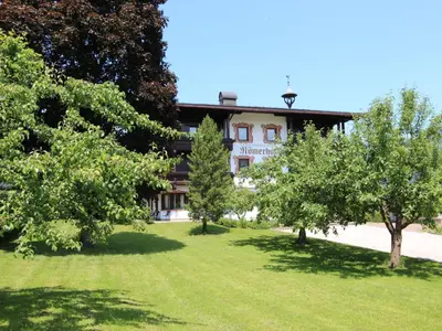 Ein Garten an der Unterkunft Apartment Römerhof-2 by Interhome