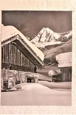 Ein allgemeiner Bergblick oder ein Berglick von der Ferienwohnung aus
