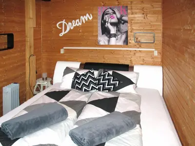 Ein Bett oder Betten in einem Zimmer der Unterkunft Apartment Schöser by Interhome