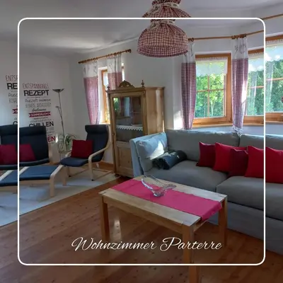 Ein Sitzbereich in der Unterkunft Chalet Glücklich sein...