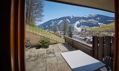 Ein allgemeiner Bergblick oder ein Berglick von der Ferienwohnung aus