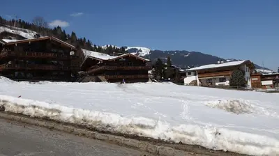 Ein allgemeiner Bergblick oder ein Berglick von der Ferienwohnung aus
